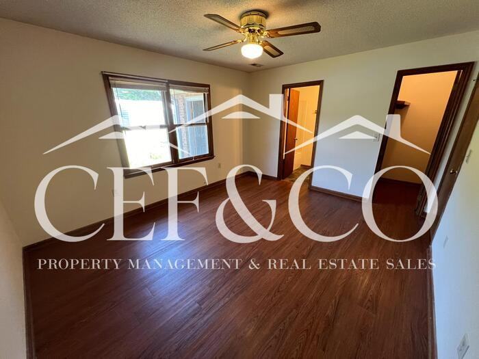 123 Lacey Ln - Photo 6 of 17