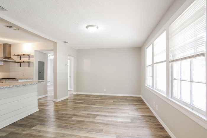 3257 Liberty Cir - Photo 3 of 15