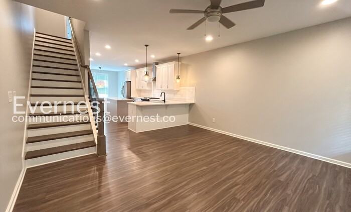 764 Cady Way - Photo 5 of 30