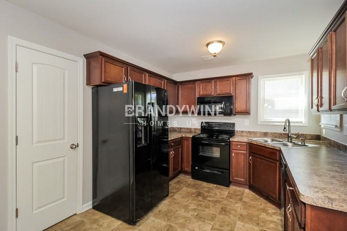 212 Depot Ln - Photo 4 of 18