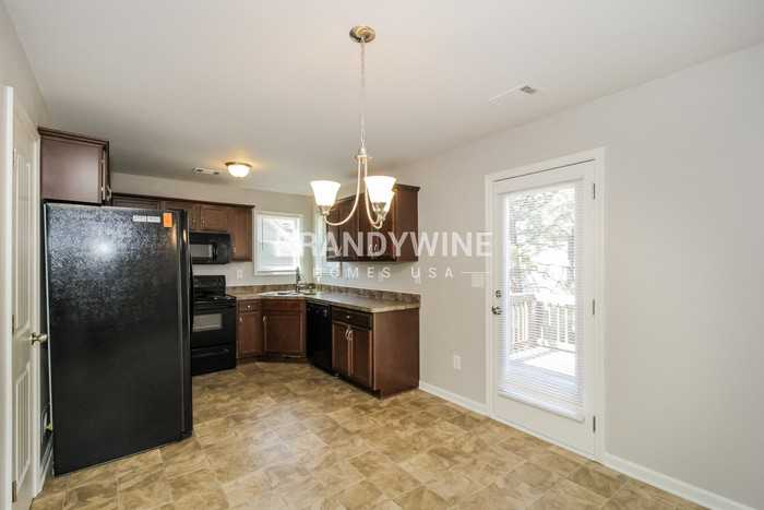 212 Depot Ln - Photo 5 of 18