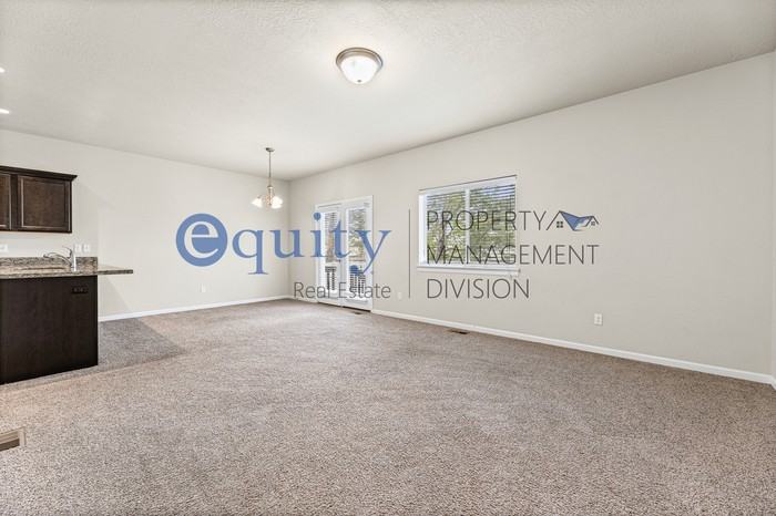 38 E Autumn Station Way #1 - Photo 2 of 32
