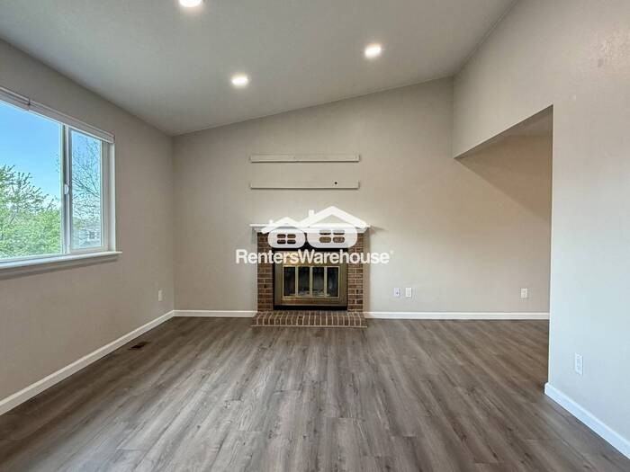5568 S Ireland Way - Photo 3 of 21