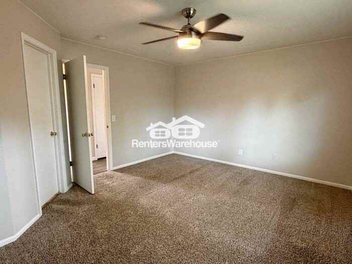5568 S Ireland Way - Photo 7 of 21