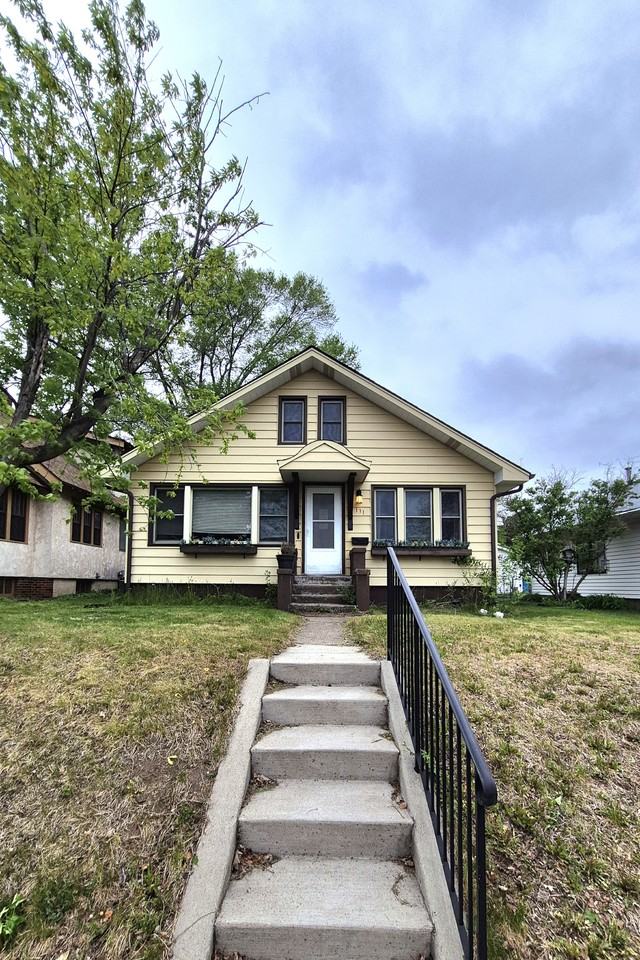 131 19th Ave N #NA - Photo 4 of 15