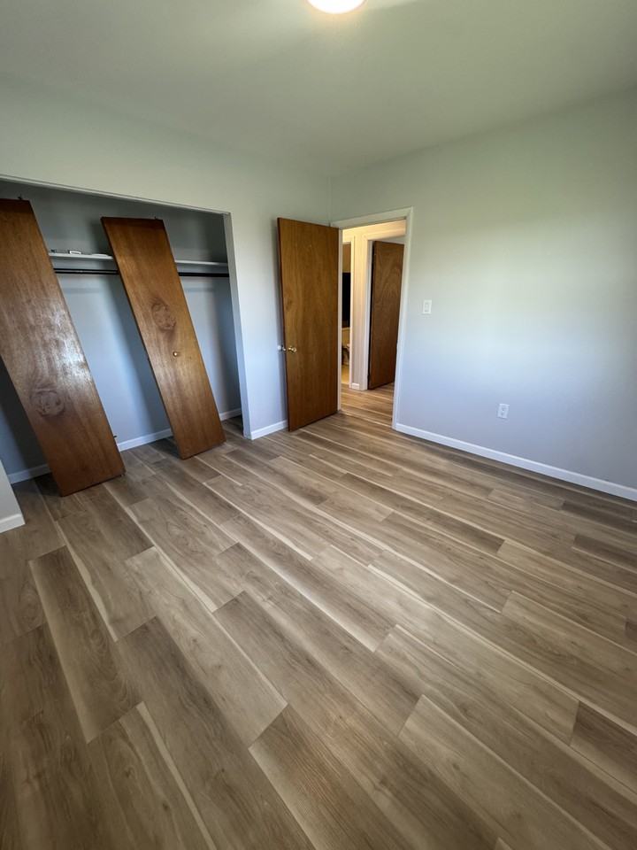 1151 Spring Street Ext #1 - Photo 4 of 8