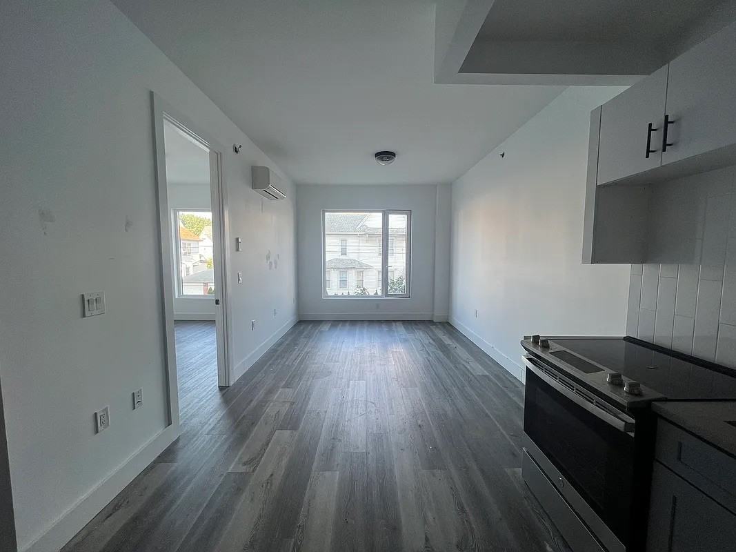 3206 Glenwood Rd #F - Photo 3 of 8