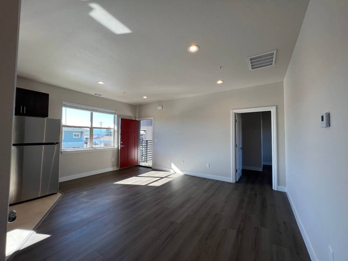 3069 Smith Ln - Photo 6 of 22