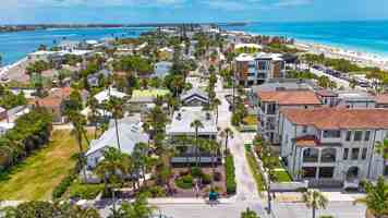 featured image of 108 14th Ave #2
