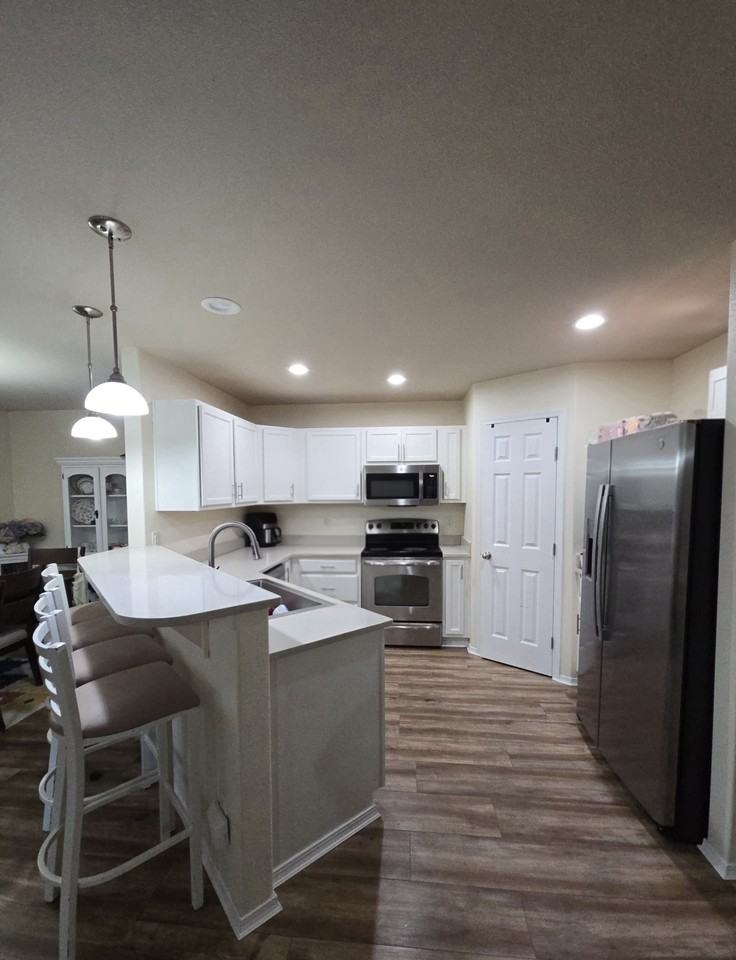 3638 London Loop Ne #NA - Photo 2 of 20