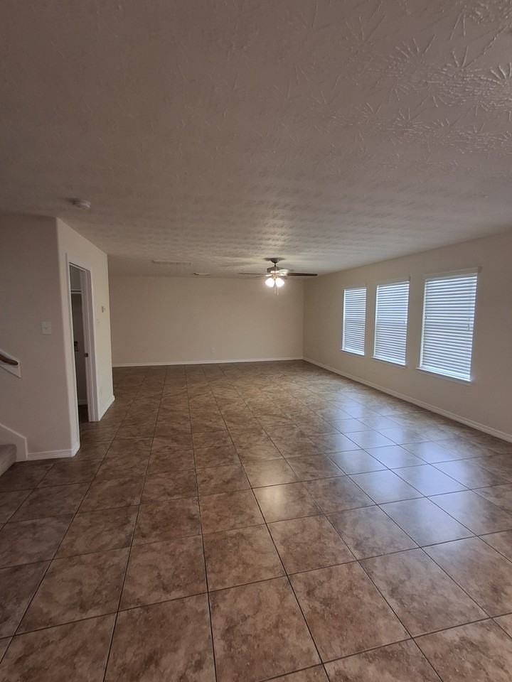 4513 Upland Circle Dr #NA - Photo 5 of 24