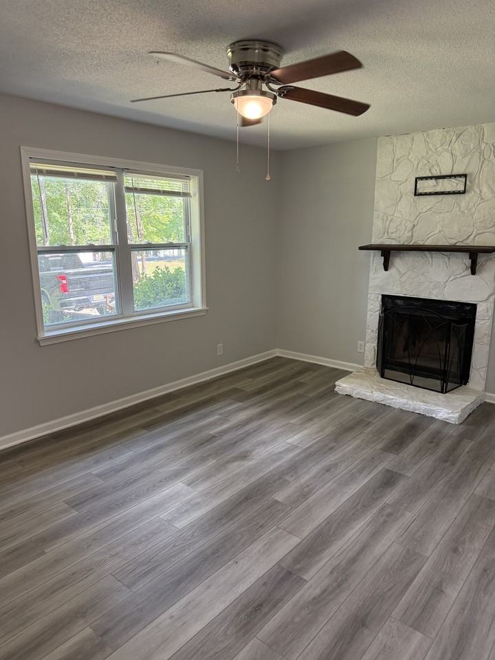 14014 Valley Rd #NA - Photo 7 of 12