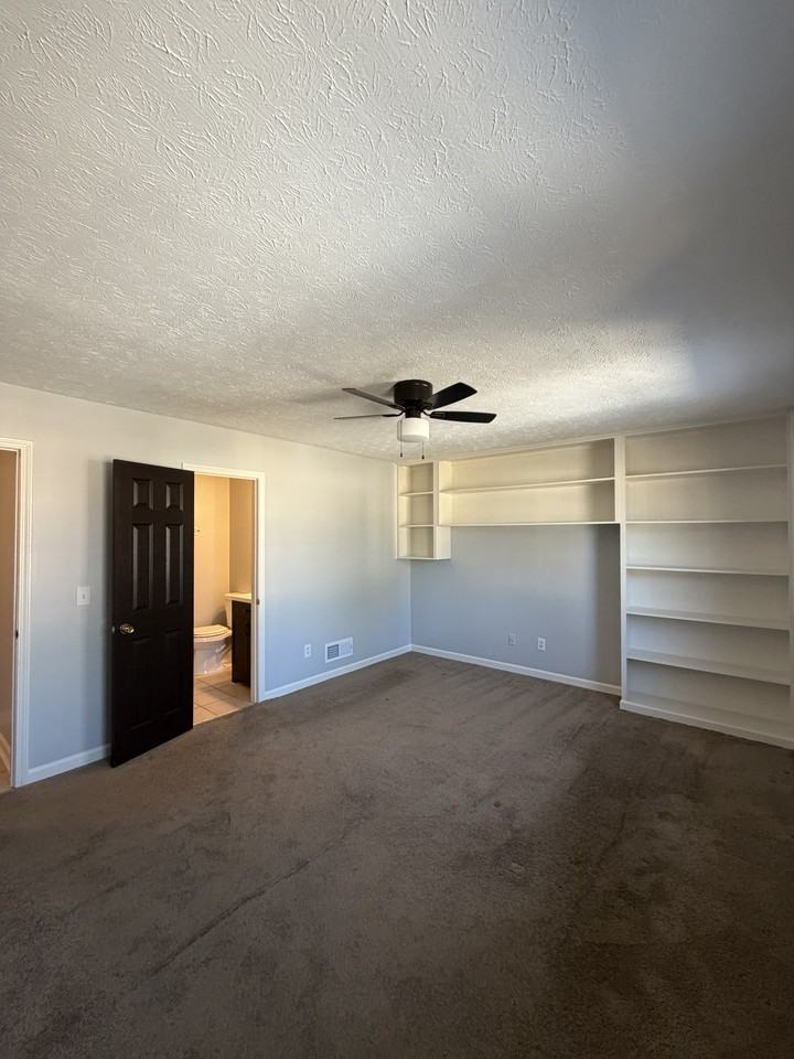 1424 Springleaf Cir Se - Photo 2 of 5
