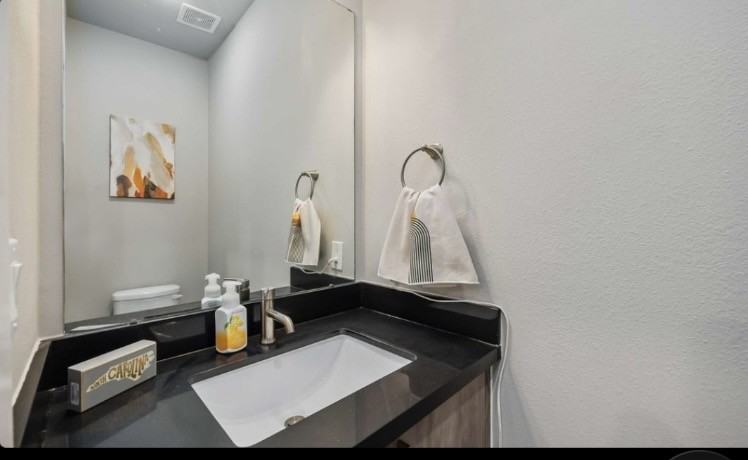 2401 Crawford St #A210 - Photo 6 of 18