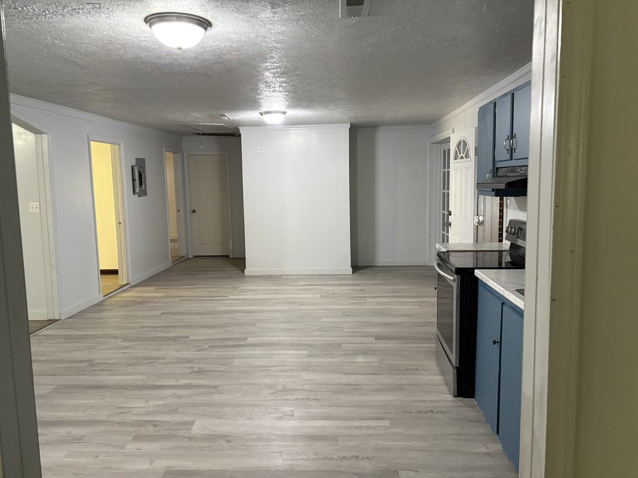 940 Willow St #NA - Photo 3 of 18