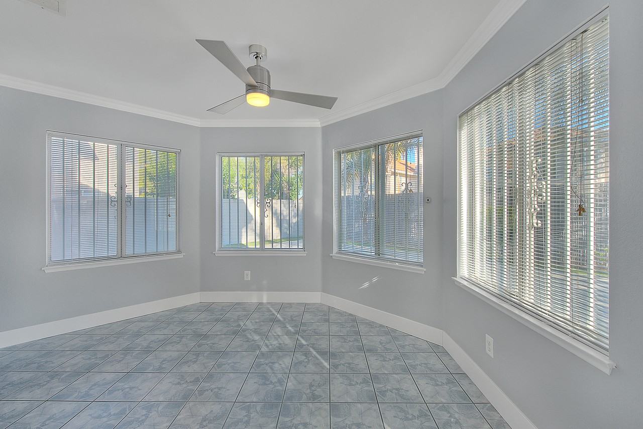 30279 Silver Ridge Ct #NA - Photo 4 of 50
