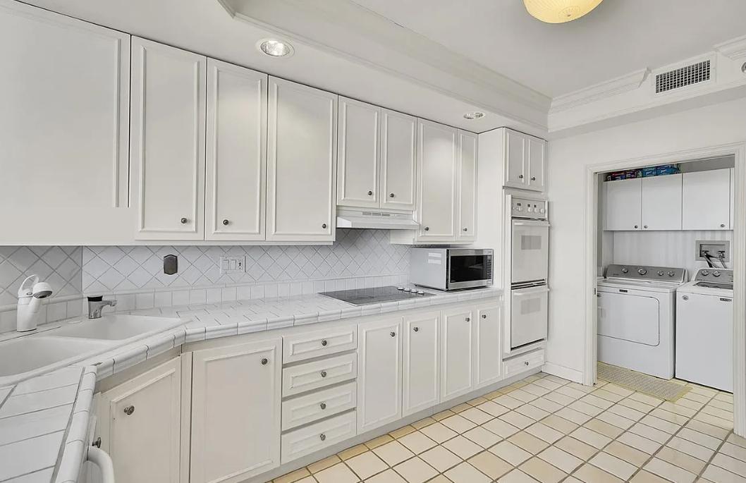 21150 Point Pl #1404 - Photo 6 of 13