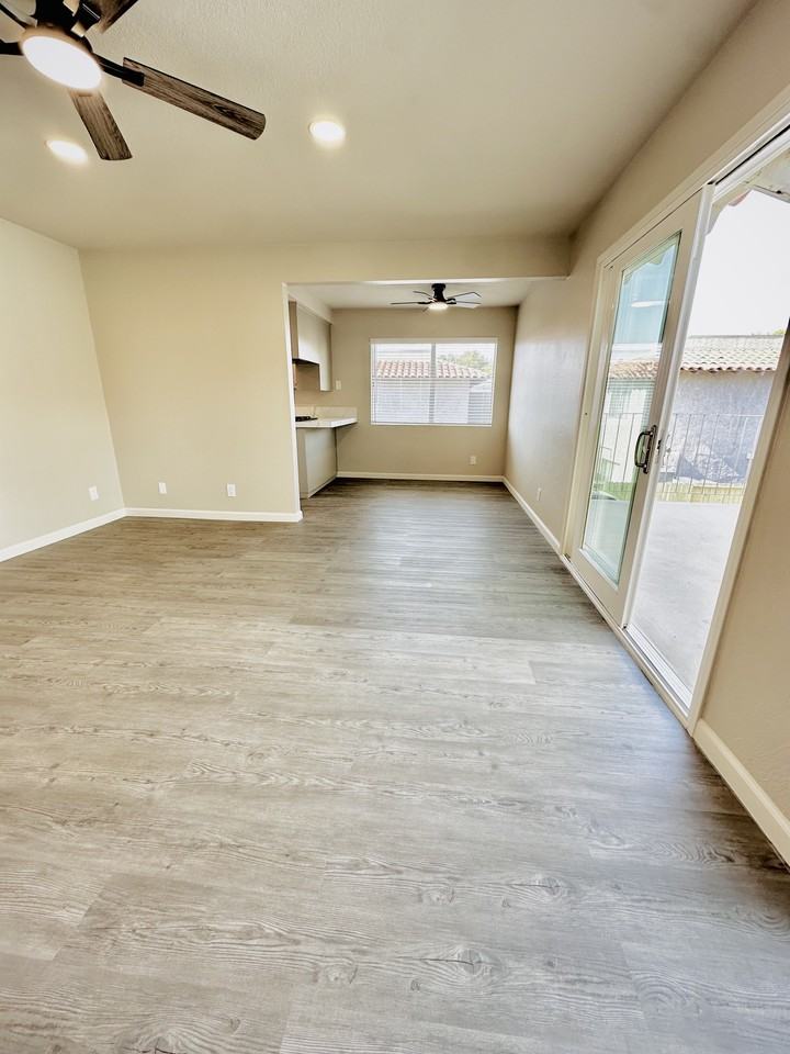 16752 Lynn Ln #C - Photo 2 of 12