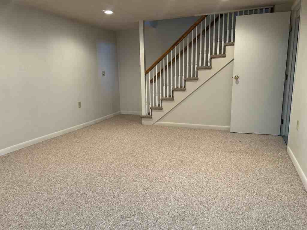 112 Oak Rd #112 - Photo 5 of 6