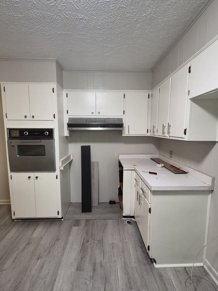 809 W Allen Ln #NA - Photo 3 of 16