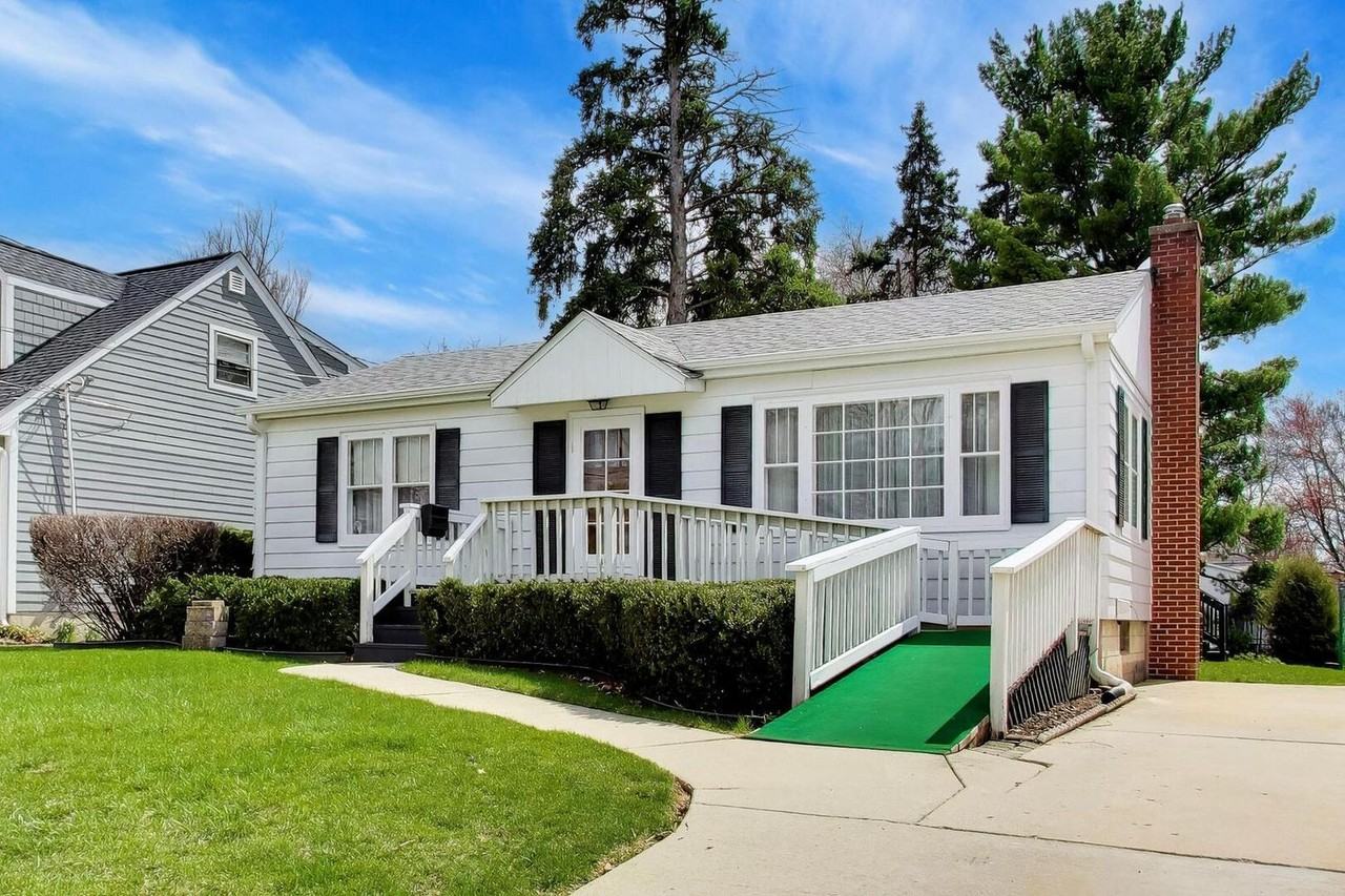 311 Elm St #NA - Photo 2 of 32