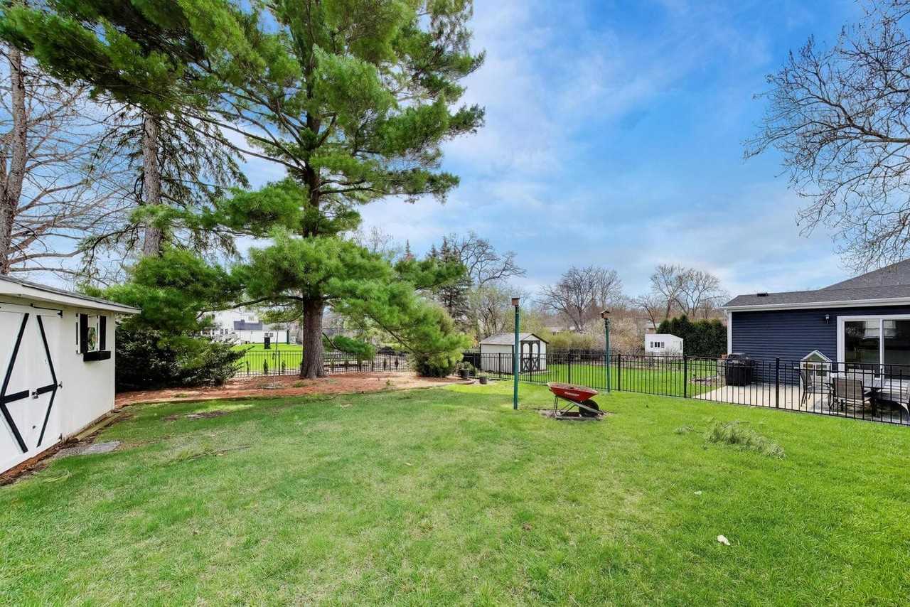 311 Elm St #NA - Photo 7 of 32