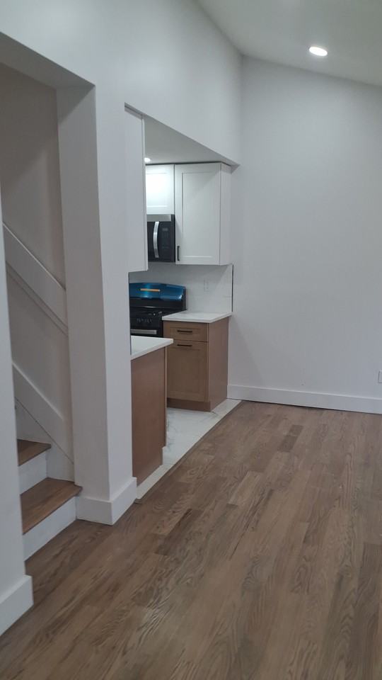 11 Grandview Ave #NA - Photo 5 of 18