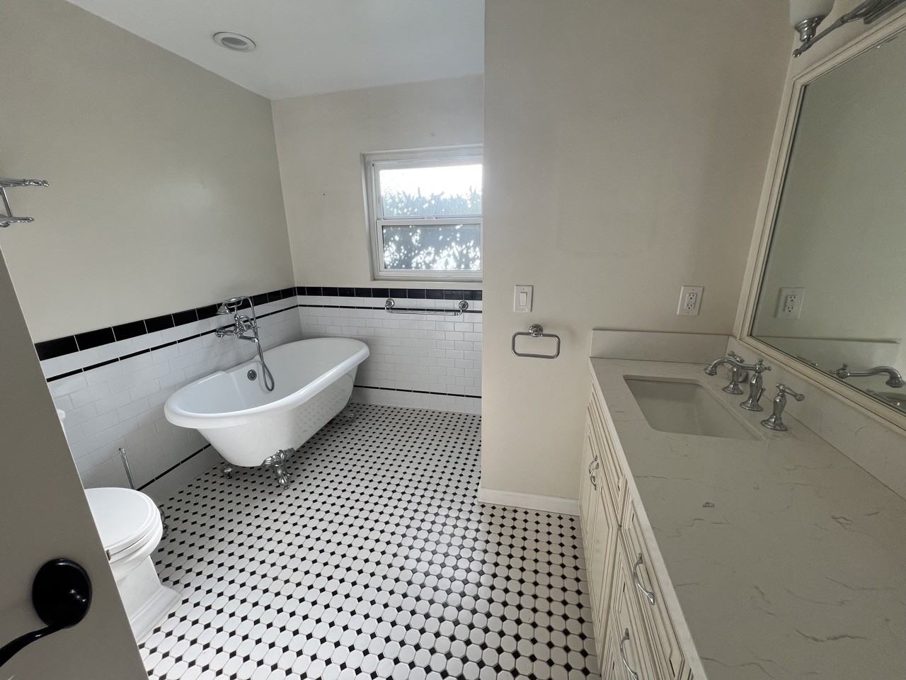 3777 Maple St #NA - Photo 7 of 10