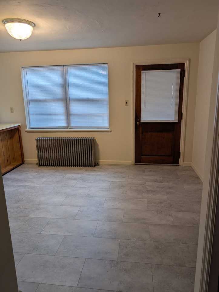411 S High St #5 - Photo 4 of 8