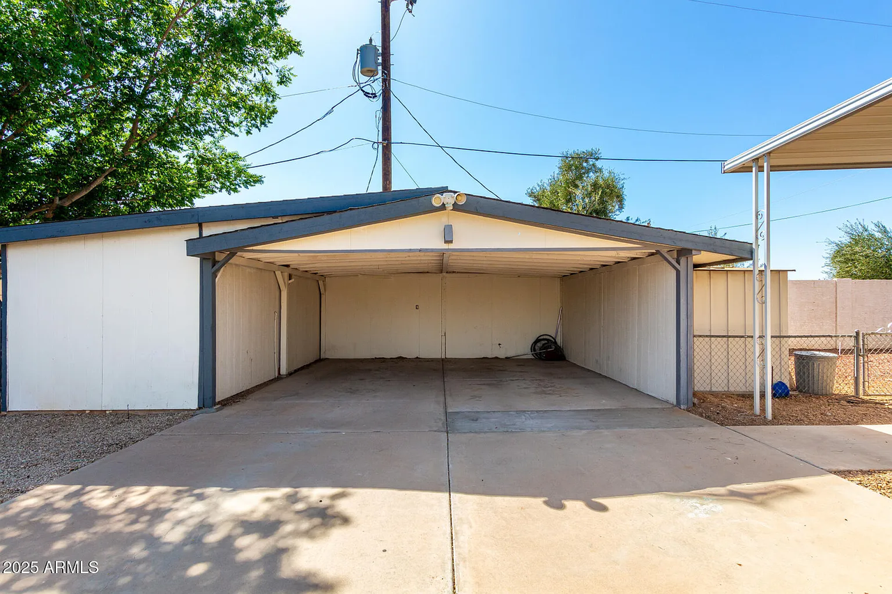 2819 W Louise Dr #NA - Photo 4 of 14