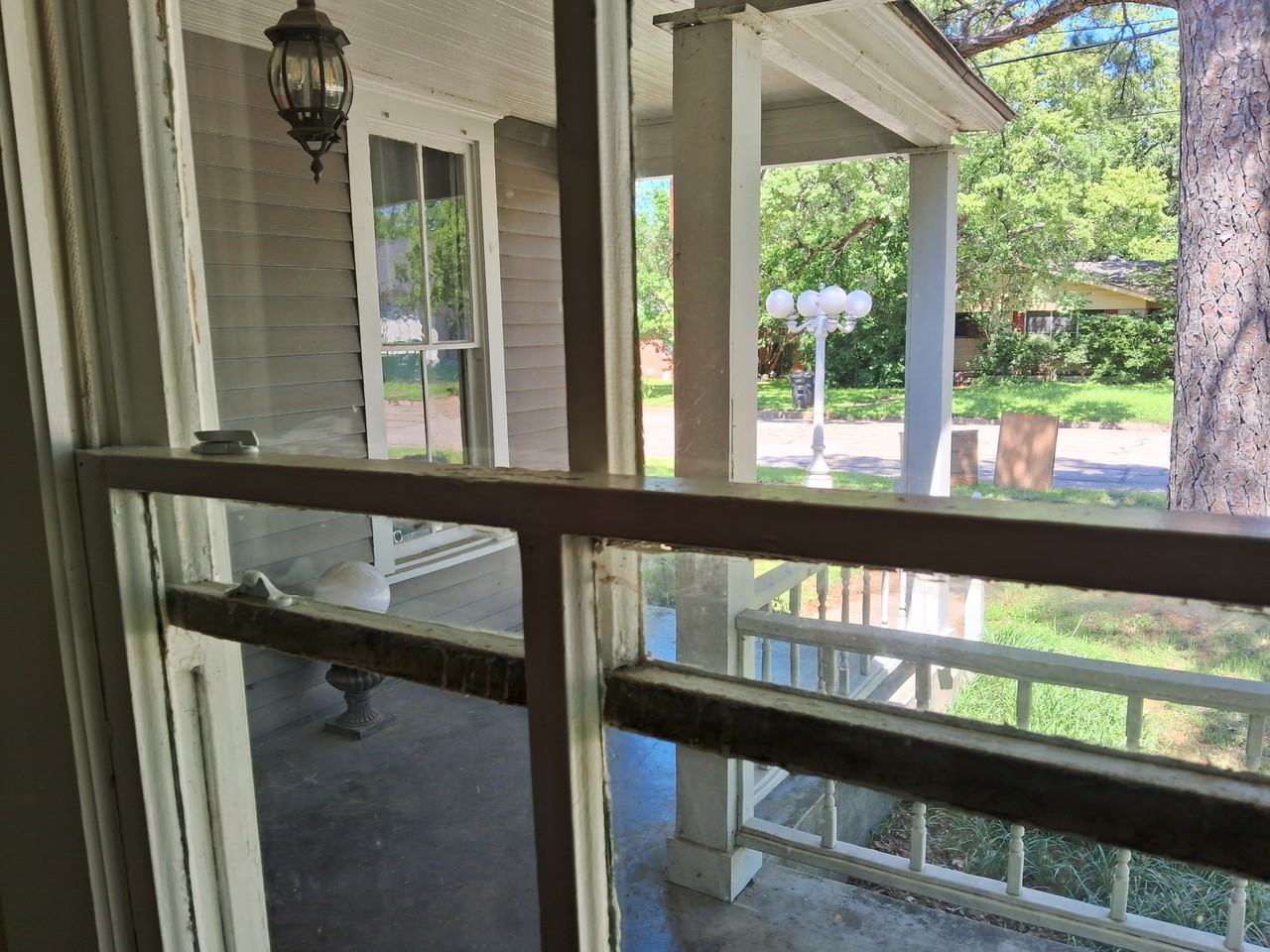 704 S Anglin St #NA - Photo 7 of 26