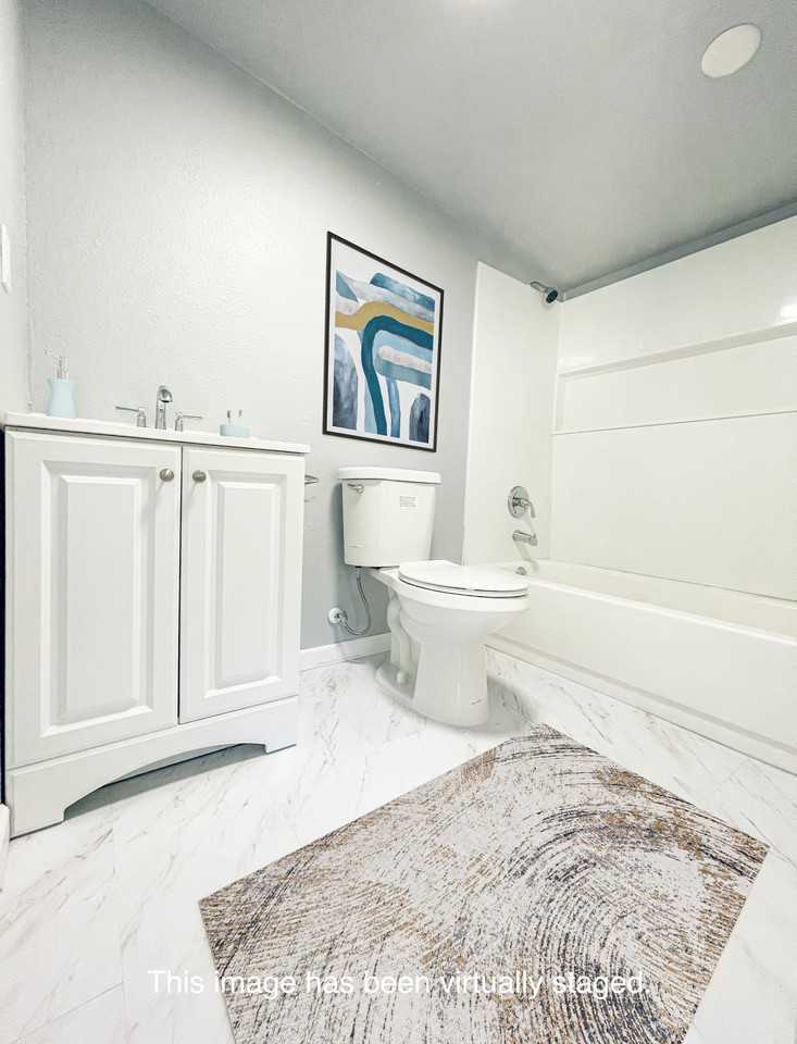 3418 Se 6th St #3416 - Photo 6 of 9