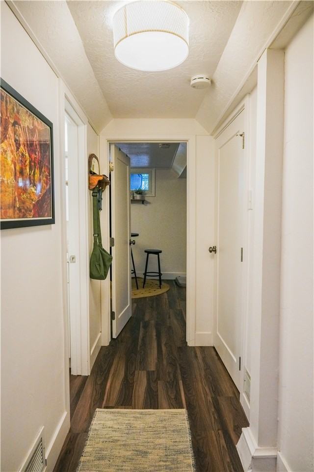 871 E Westminster Ave - Photo 3 of 11