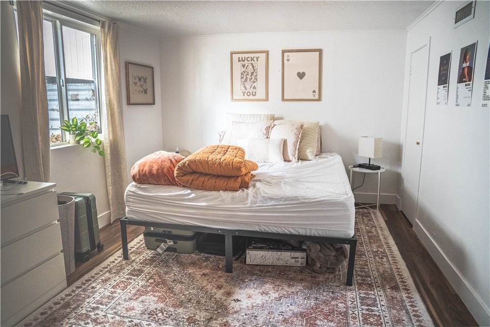 871 E Westminster Ave - Photo 7 of 11