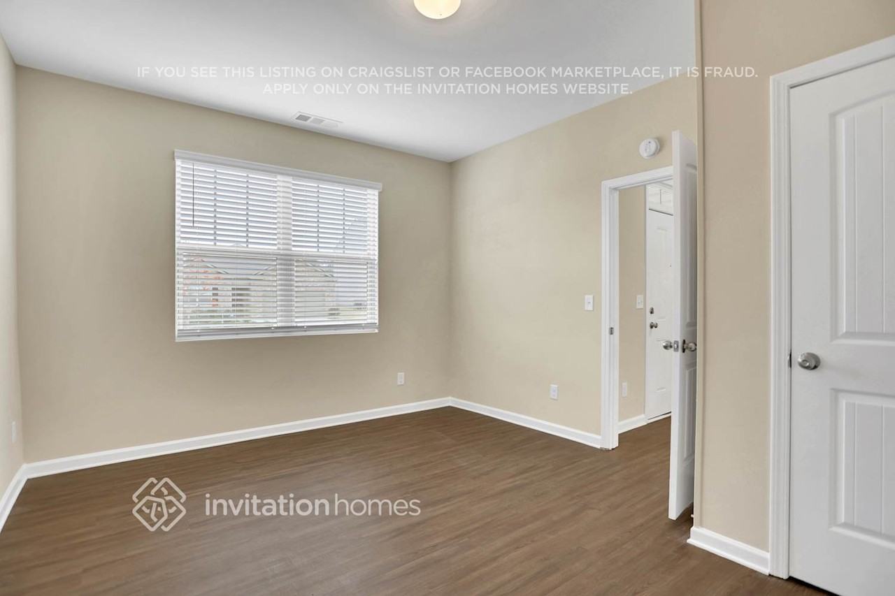 3890 Makeover Ct - Photo 7 of 21