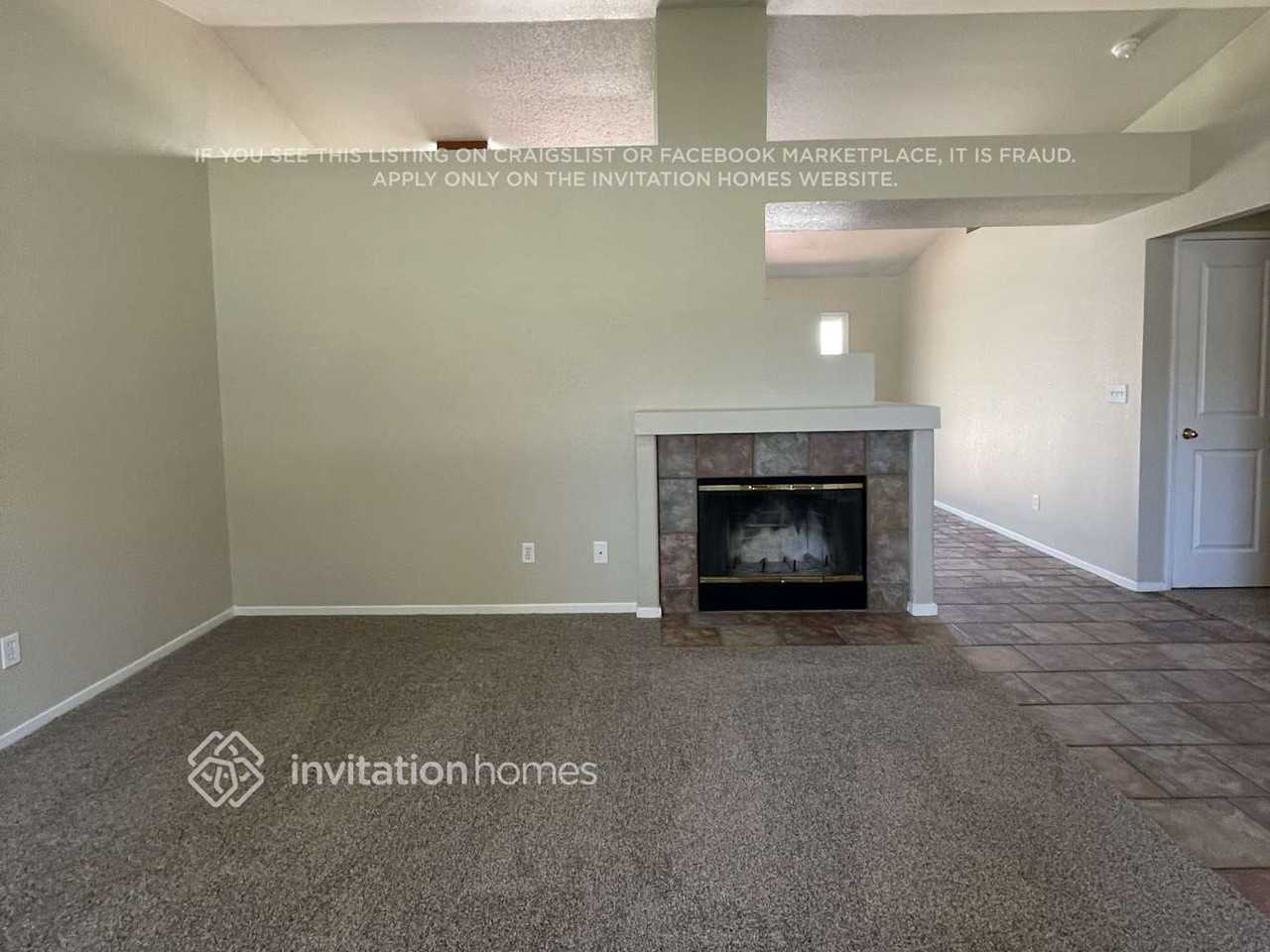 239 Sterling Grove Dr - Photo 3 of 20