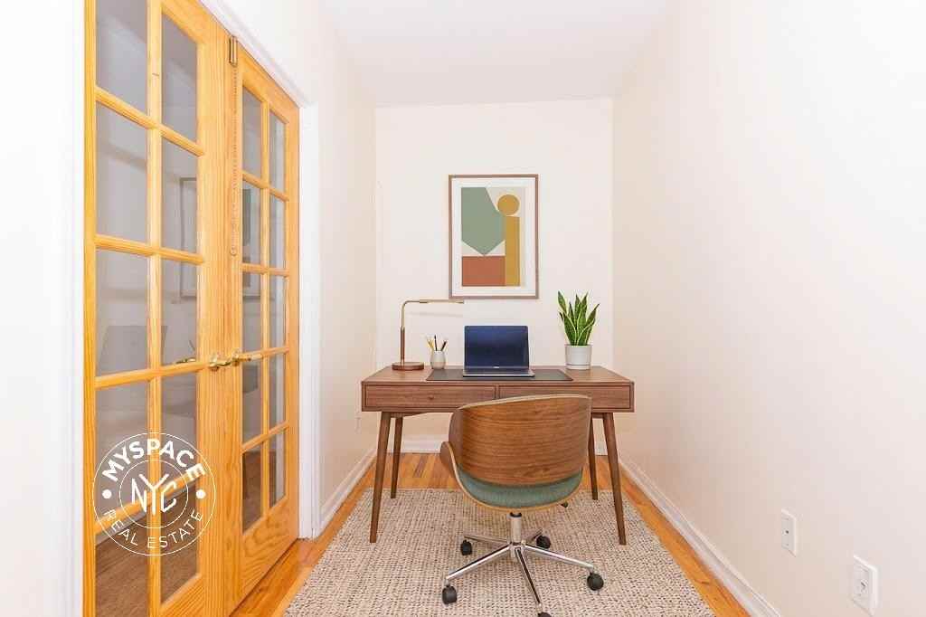1720 Palmetto St #3R - Photo 6 of 13