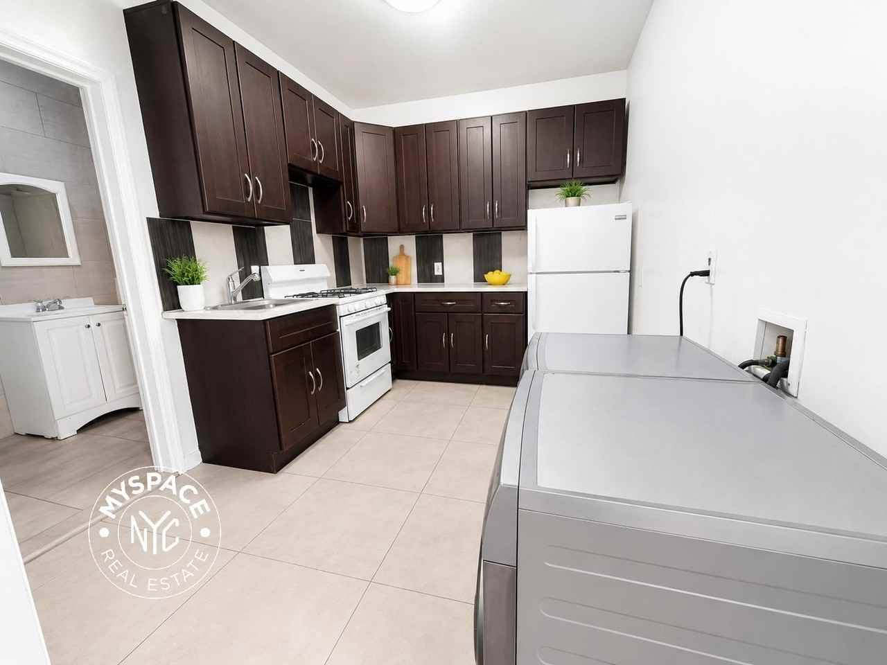1198 Putnam Ave #1R - Photo 6 of 6