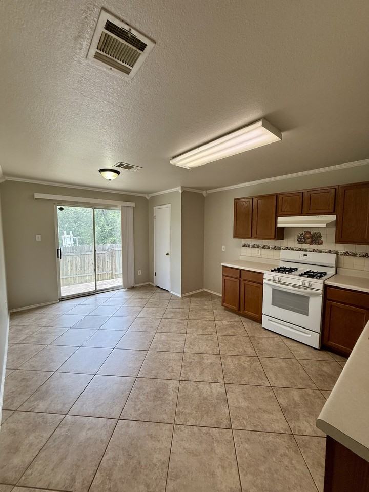 3504 Banda #1 - Photo 7 of 27