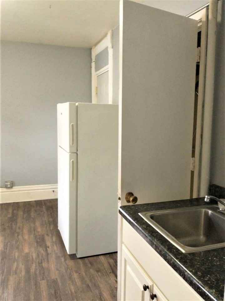 218 South St - Photo 5 of 37