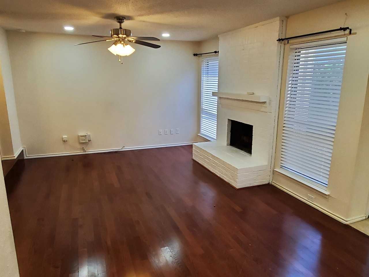 2902 Southern Cross Dr #1 - Photo 3 of 13