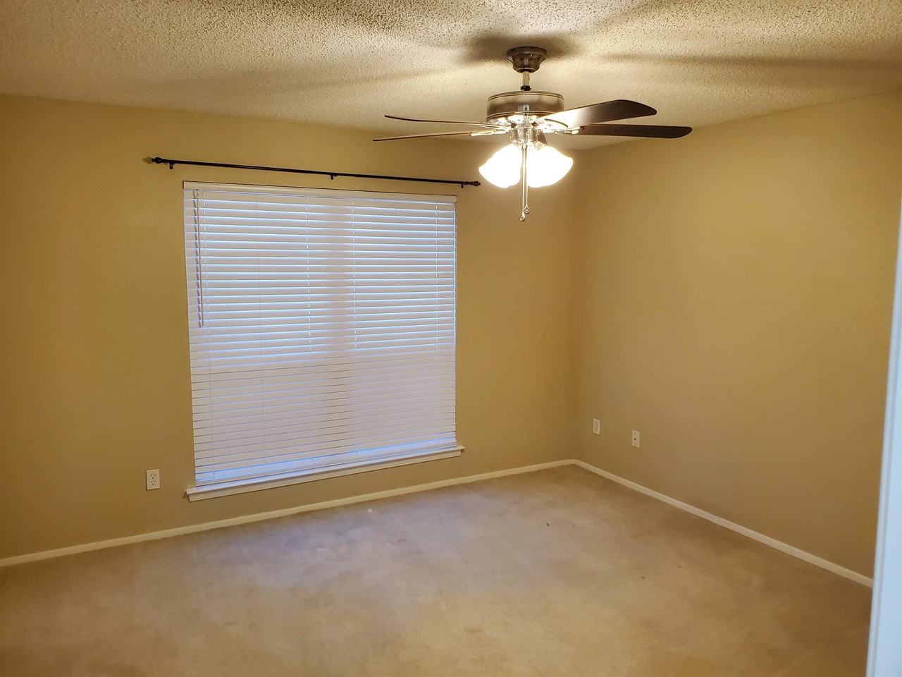 2902 Southern Cross Dr #1 - Photo 7 of 13