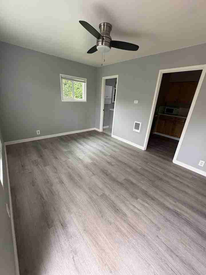 1501 De La Vina - 3 #3 - Photo 2 of 10