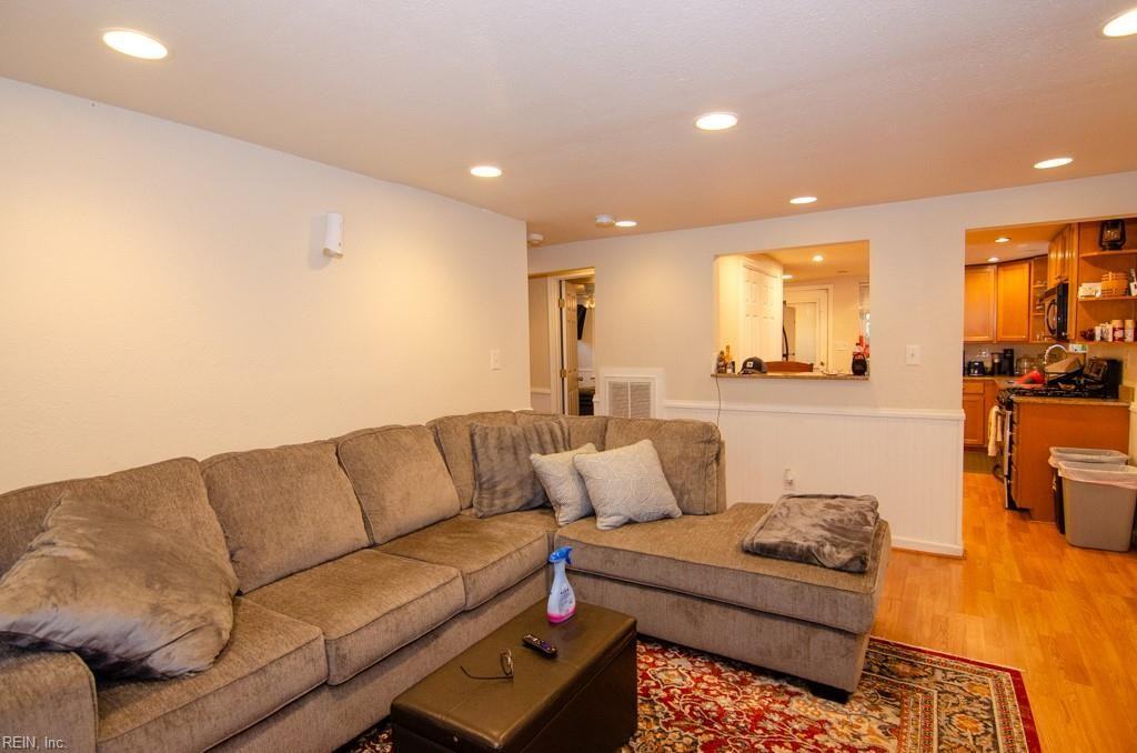 1056 Little Bay Ave #A - Photo 5 of 6