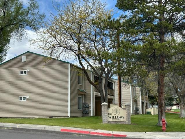 1661 5th Street - Photo 2 of 35