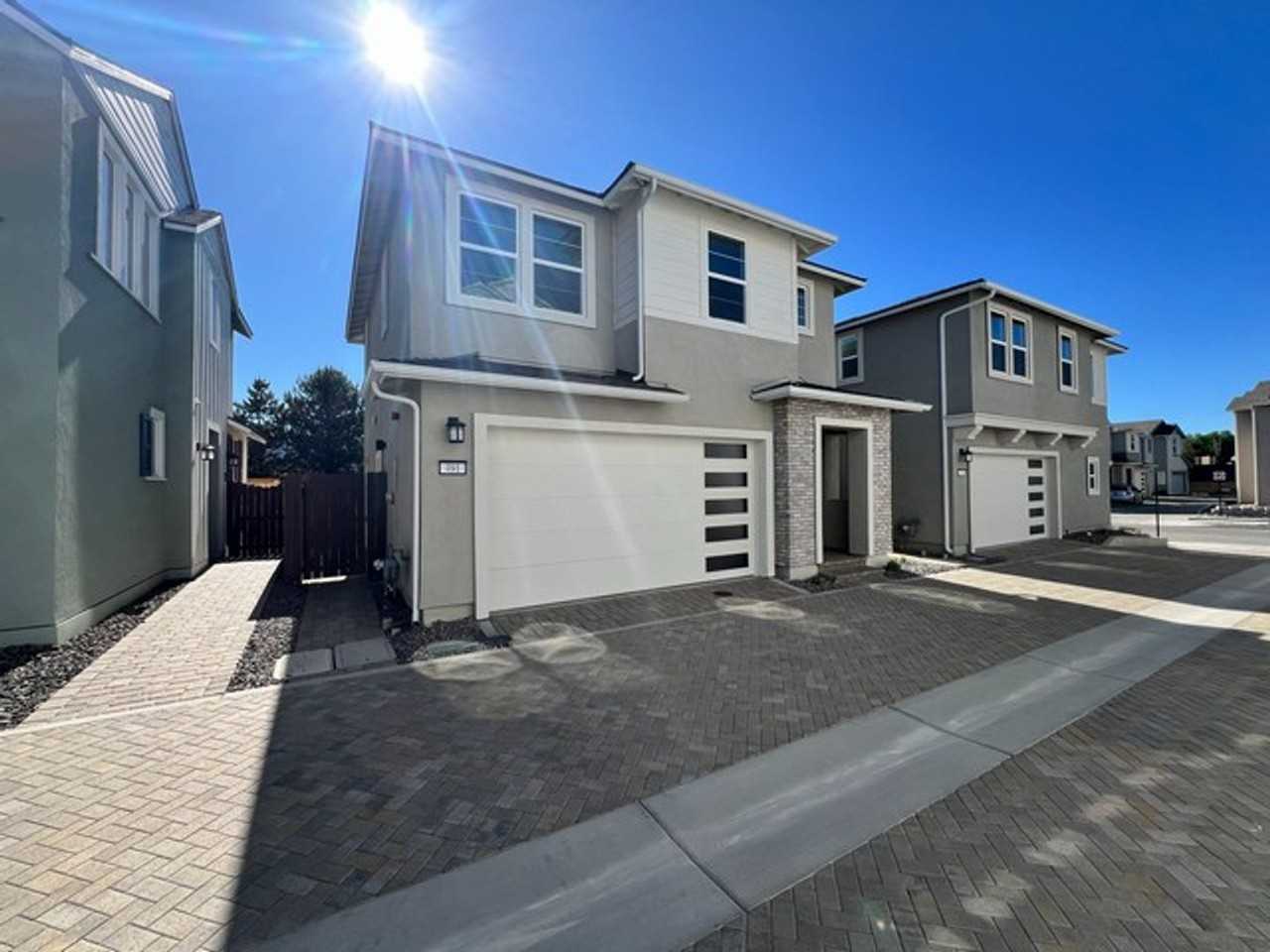 491 Reno Rental Finders - 491 Prosecco Way Reno, NV 89511 - Photo 2 of 13