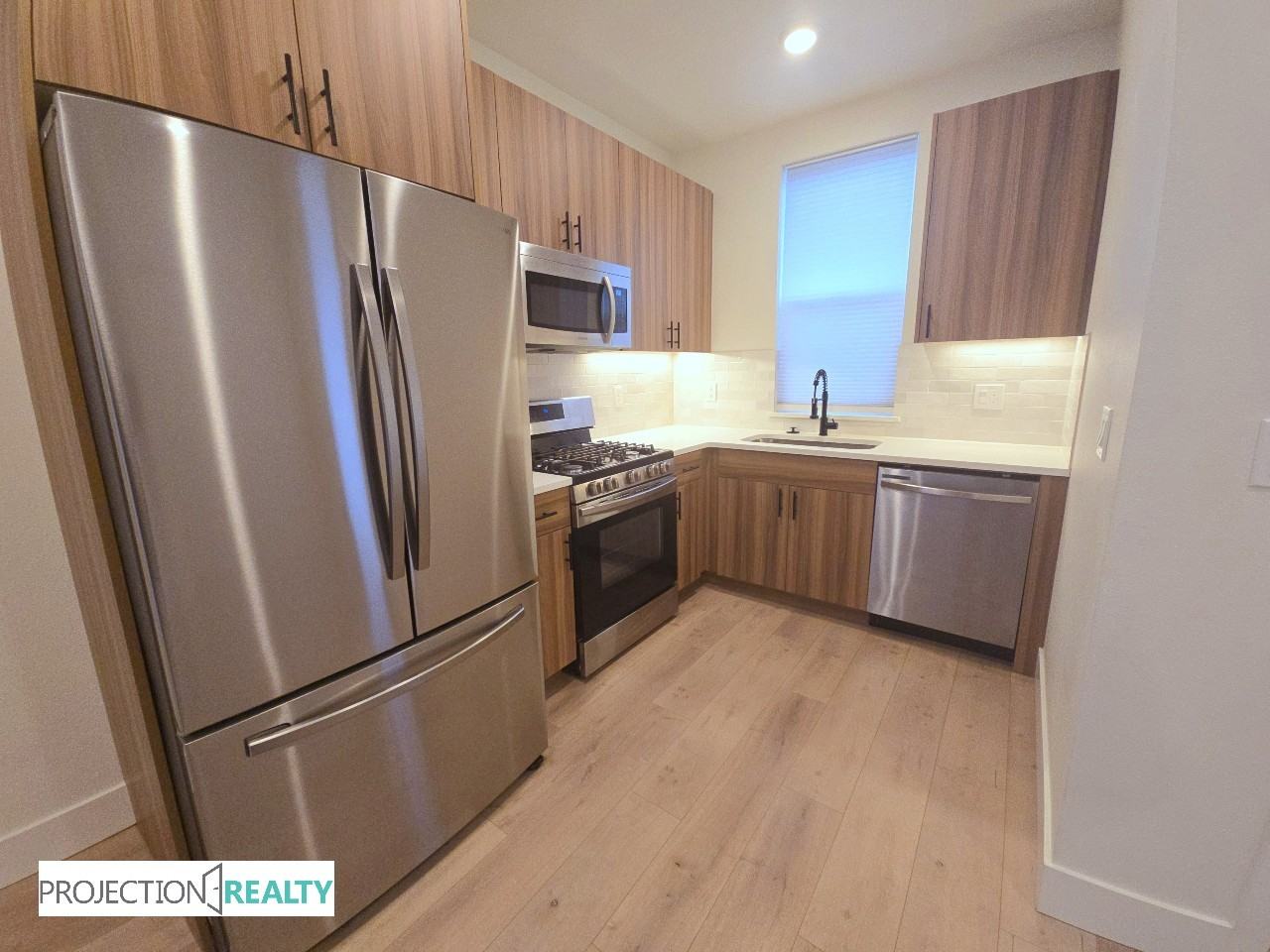 7460 N Oswego Ave #1 - Photo 3 of 19