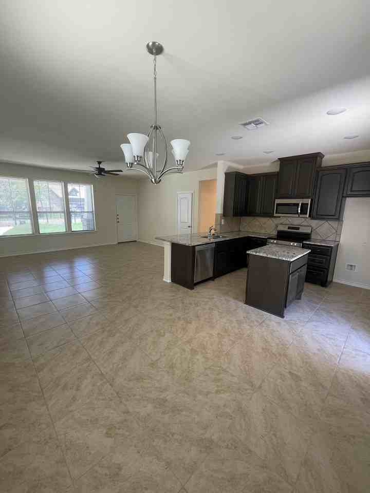 218 Coopwood Ave #1 - Photo 6 of 27
