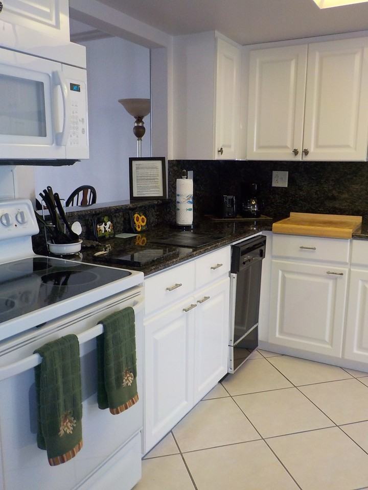 109 The Esplanade S #230NIC - Photo 5 of 12