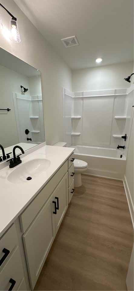 1108 W Main St #C - Photo 4 of 17